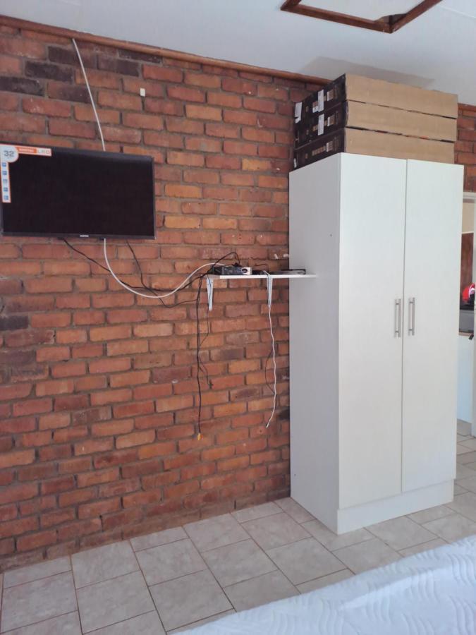 Wallaces Place Polokwane Exterior photo